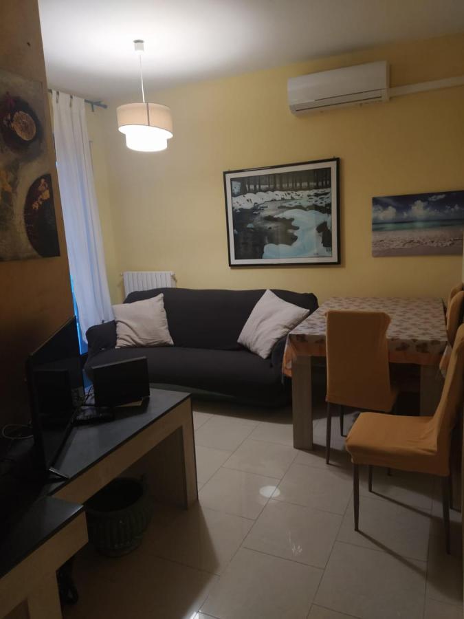 La casa di Mariagrazia rooms con cucina condivisa e terrazza Sammichele Di Bari Esterno foto