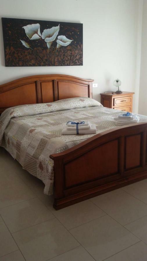 La casa di Mariagrazia rooms con cucina condivisa e terrazza Sammichele Di Bari Esterno foto